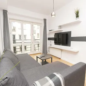 Spacious In Old Town P4you Pl Apartament