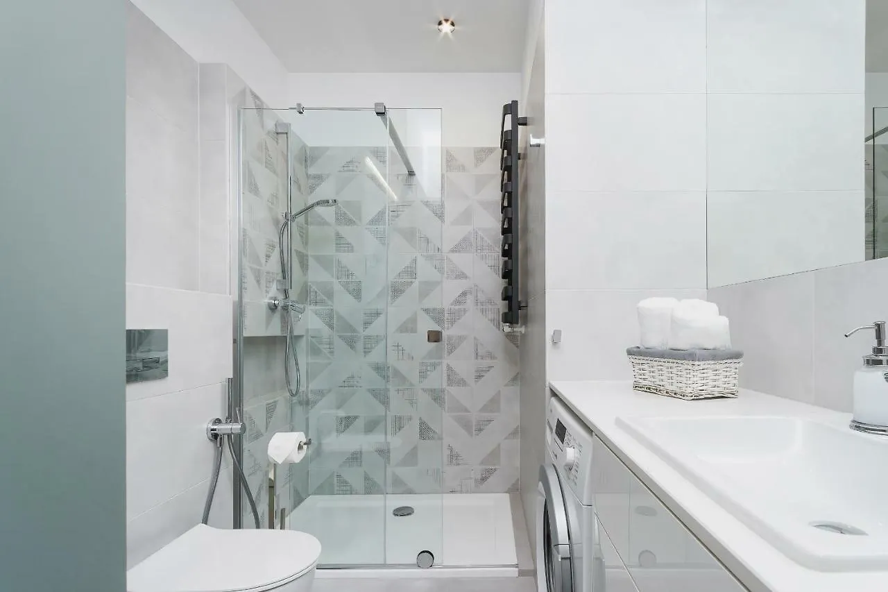 Apartments Krakow Rajska 3 By Noclegi Renters 0*,